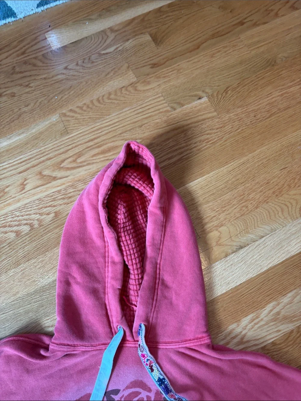 Free People label tags without